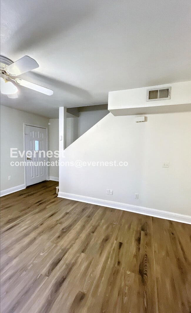 Building Photo - 1313 E 31st St