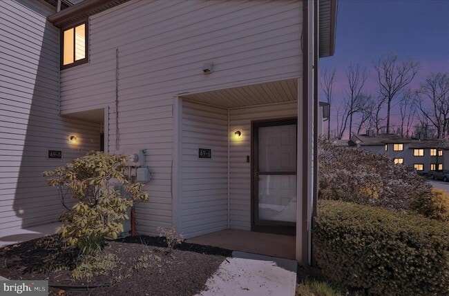 Foto del edificio - 46-6-46 Holly Dr