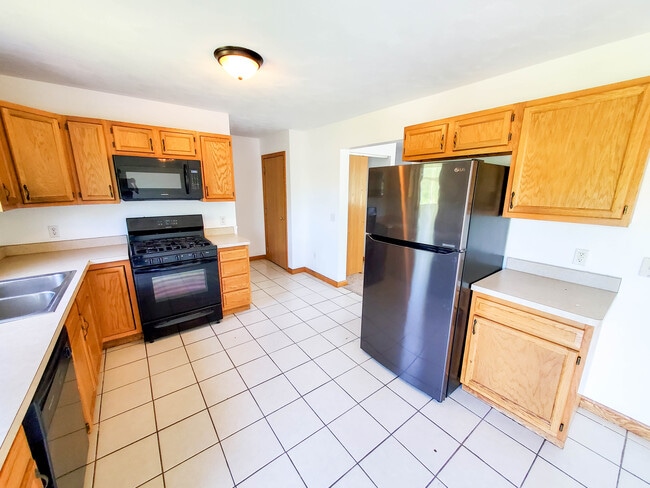 Building Photo - 3543 Zimmerman Rd