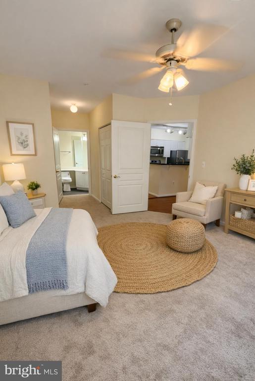 Building Photo - 12919 Alton Square