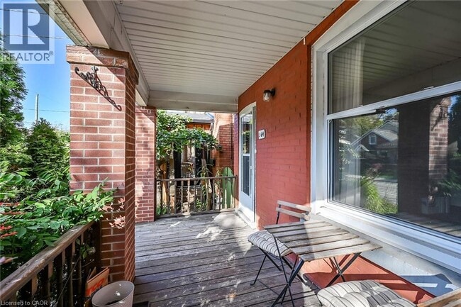Building Photo - 364 Herkimer St
