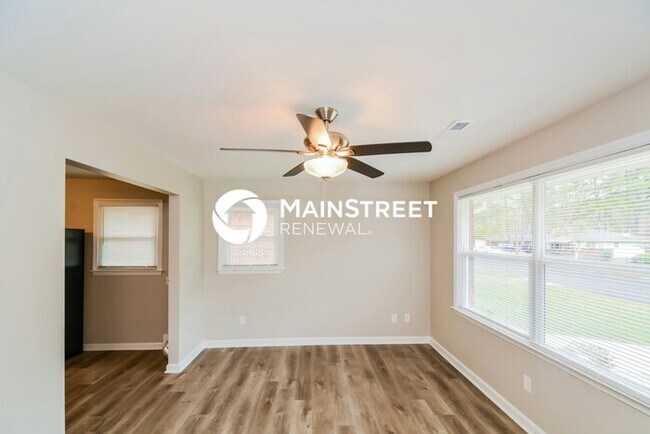 Foto del edificio - 3 Bedroom Pet-Friendly Home in Durham, NC with Main Street Renewal
