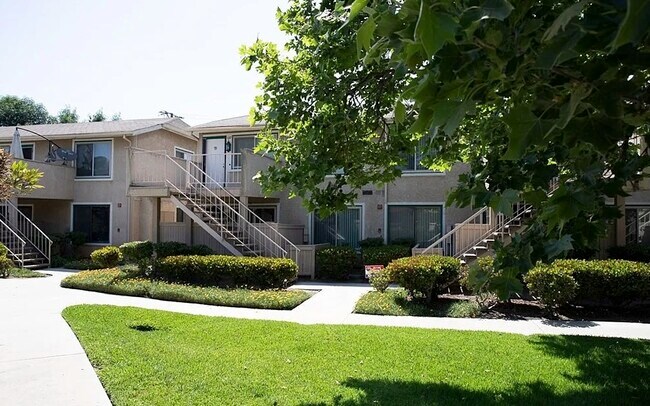 Foto del edificio - 638 Bridgeport Cir