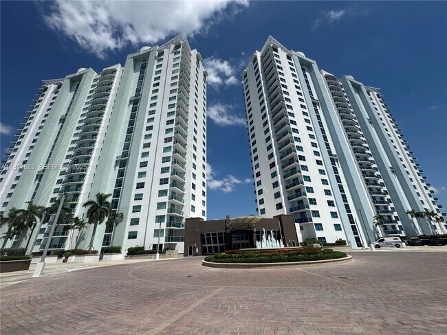 Foto del edificio - 2641 N Flamingo Rd