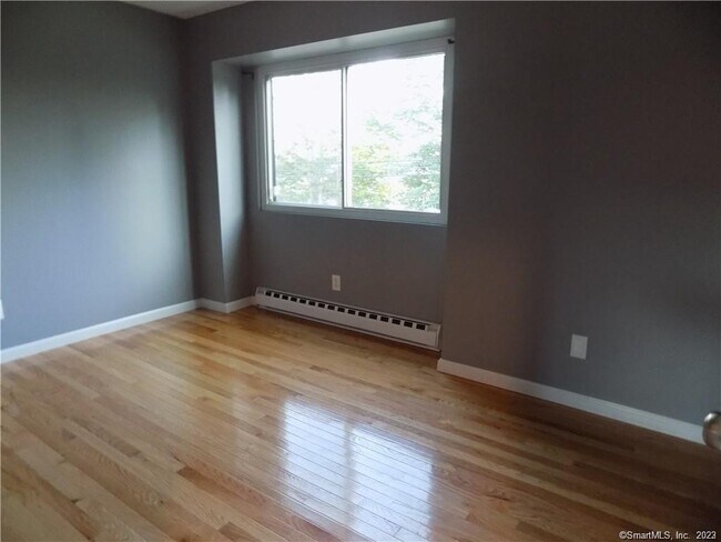 Foto del edificio - 820 Matthews St