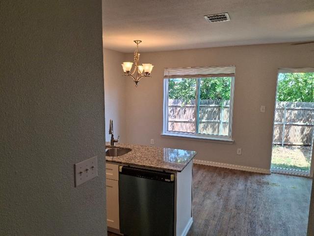 Foto del edificio - 4506 Alamosa St