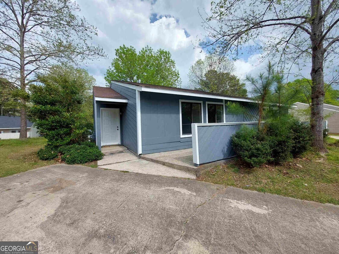 106 Clear View, Peachtree City, GA 30269 Townhome Rentals in