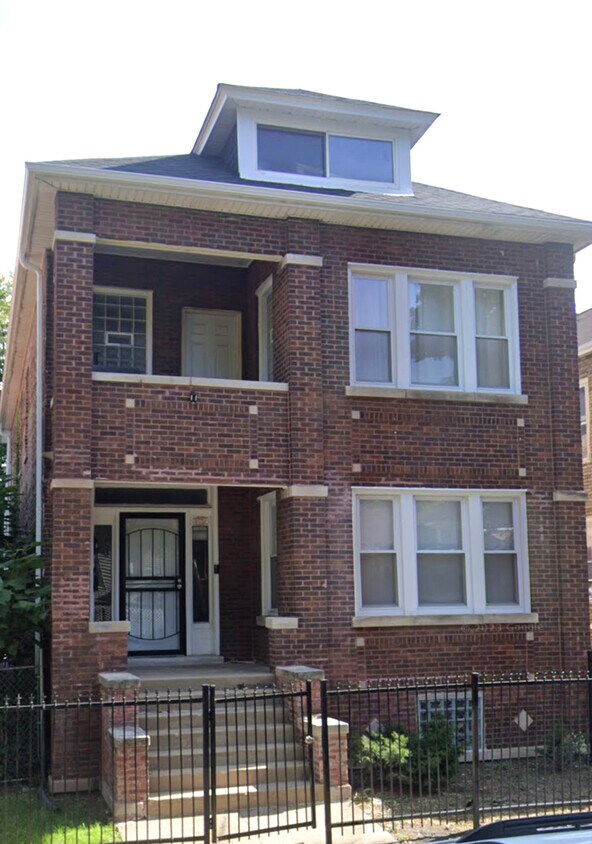 Primary Photo - 8539 S Colfax Ave