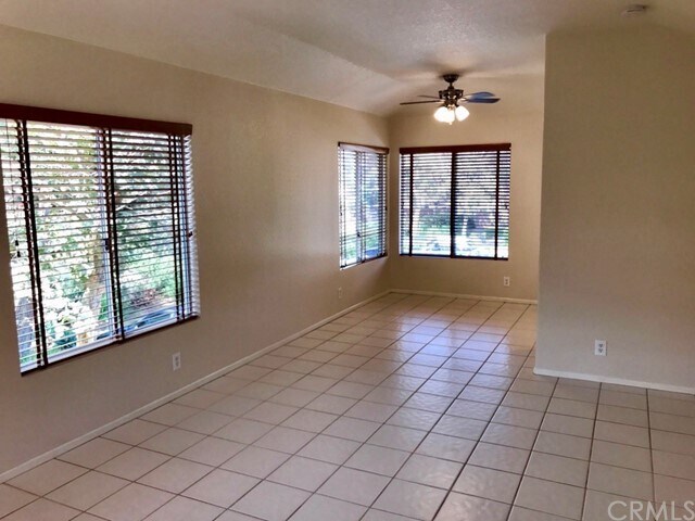 Building Photo - 54 Sandpiper Ln