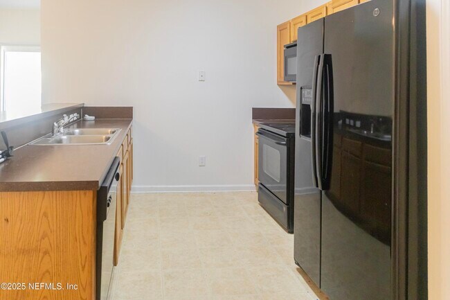 Foto del edificio - 3680 Kirkpatrick Cir
