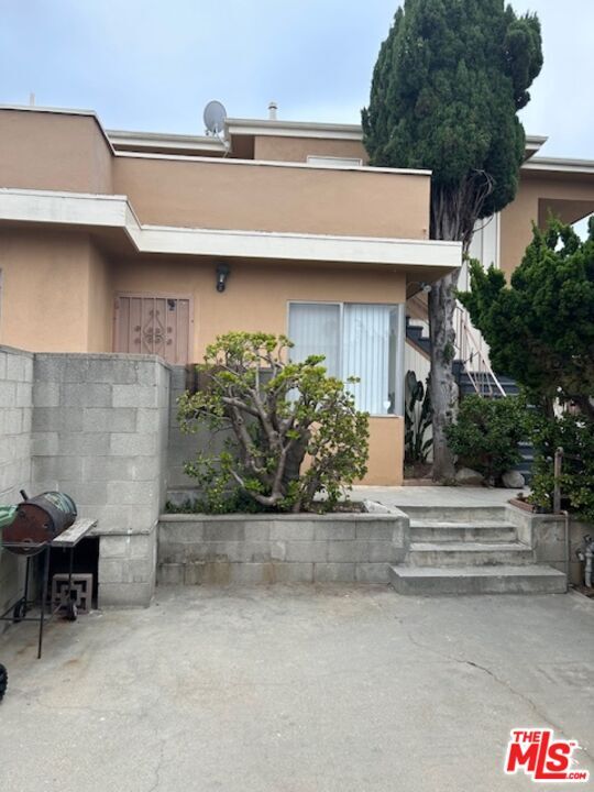 616 Aerick St, Inglewood, CA 90301 Condo for Rent in Inglewood, CA