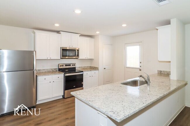 Foto del edificio - Coming Soon!