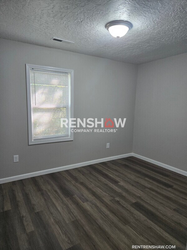 Building Photo - 203 McKnight St