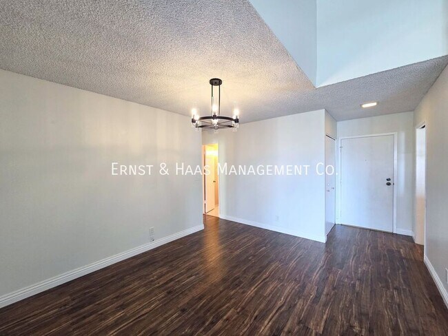 Foto del edificio - 4170 Elm Ave