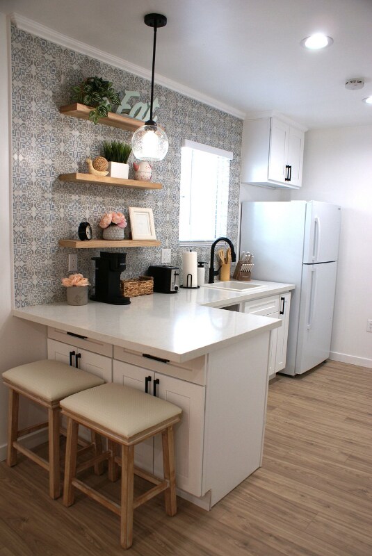 Foto del edificio - 7063 Aura Ave