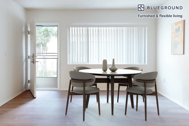 Foto del edificio - 12017 Goshen Ave