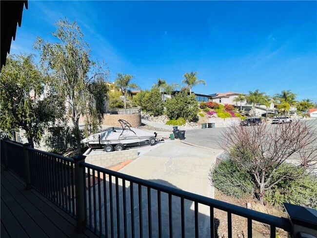 Foto del edificio - 23250 Clipper Ct