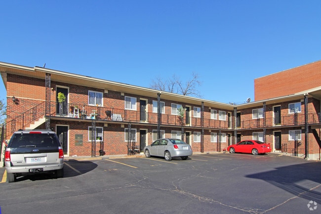 Building Photo - Southwest Court Apartments