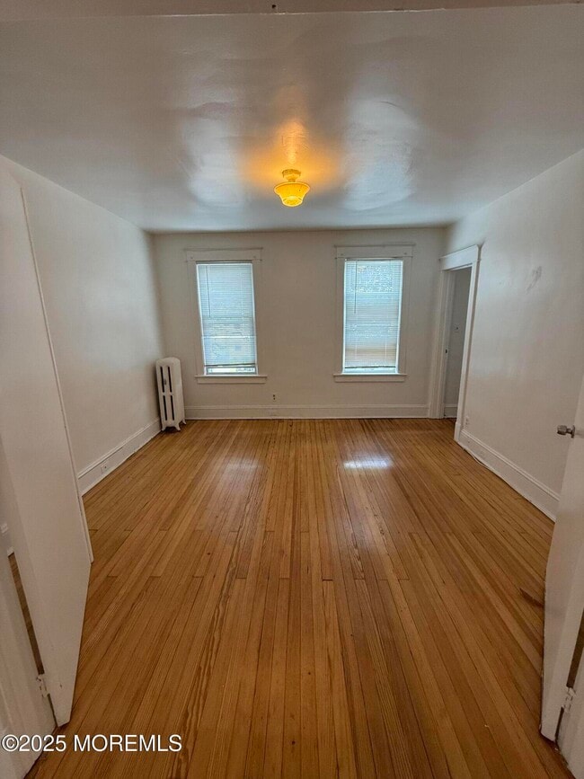 Building Photo - 115 N 3rd Ave