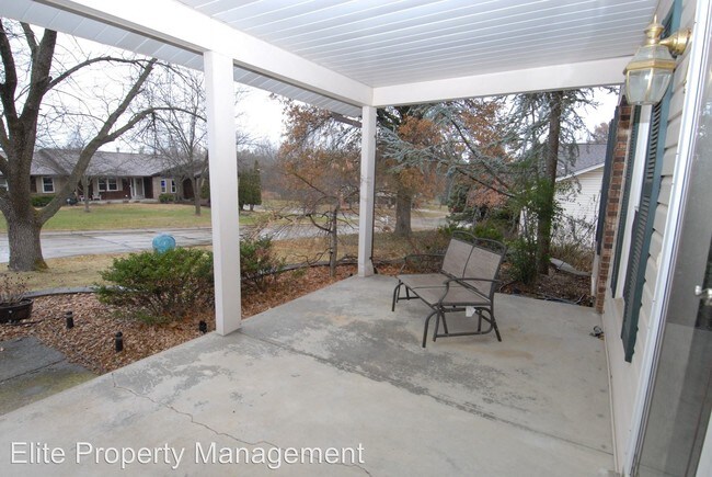 Building Photo - 4 br, 3 bath House - 4 Oak Park Drive