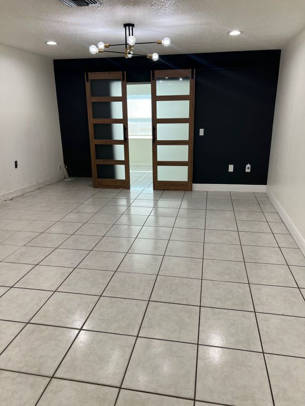 Foto del edificio - 1514 Clearlake Rd