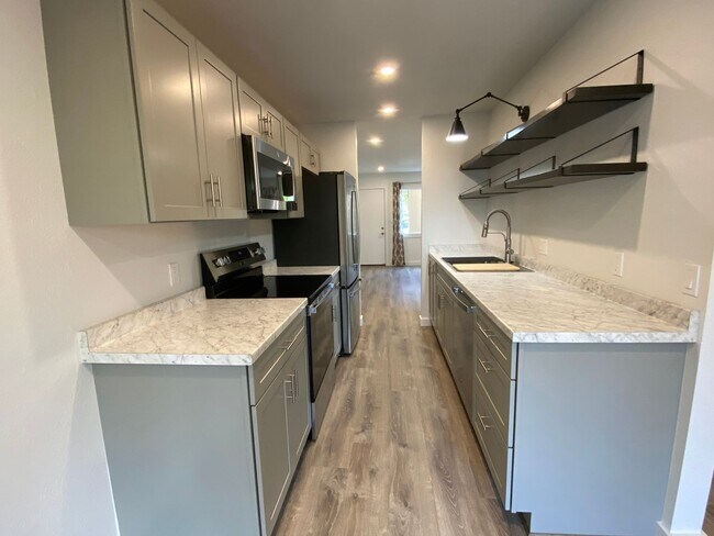 Foto del edificio - Renovated 2-Bedroom 1-Bath in the Heart of Waimea