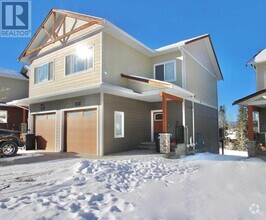 Building Photo - 214-214 Mcardell Dr