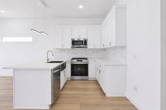 Building Photo - 8137 Cabot St