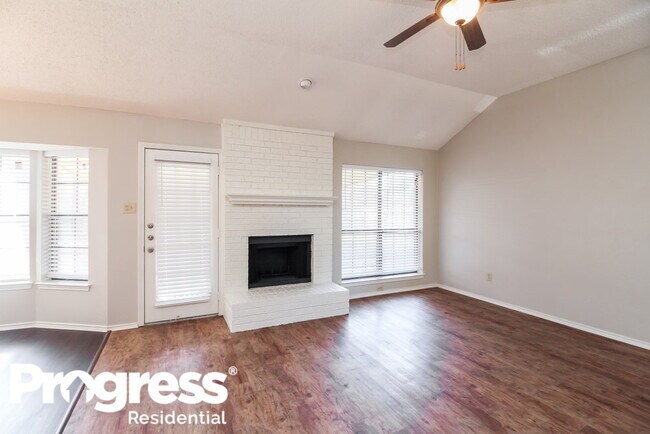 Foto del edificio - 2506 Arapaho Dr