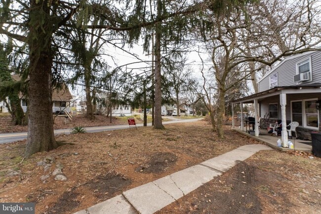 Building Photo - 801 Bethel Ave