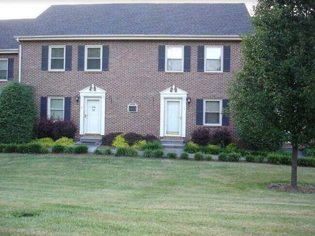 Foto del edificio - 1410 Skyline Dr