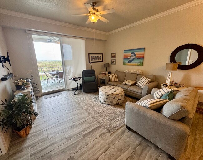 Foto del edificio - 6 Riverwalk Drive