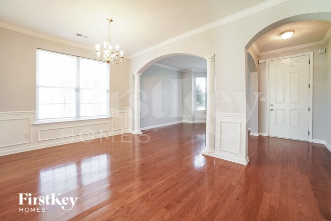 Building Photo - 5515 Southern Peake Dr