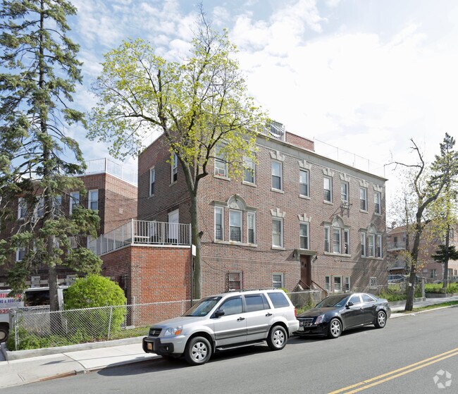 Foto del edificio - 831 Arnow Ave