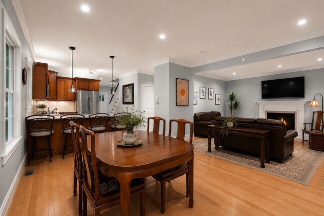 Foto del edificio - 36 Journeys End Ln