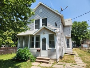Building Photo - 1110 13th St