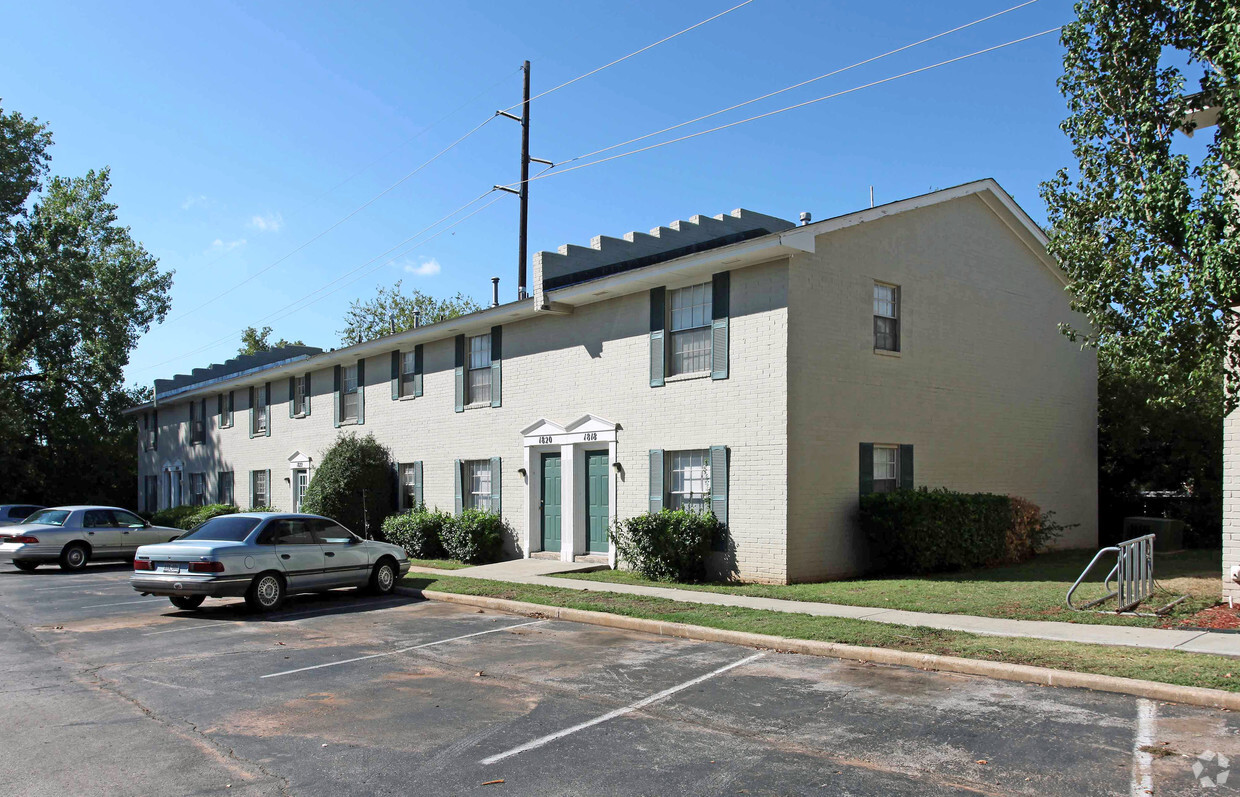 Willowbrook Apartments - Norman, OK | Apartments.com