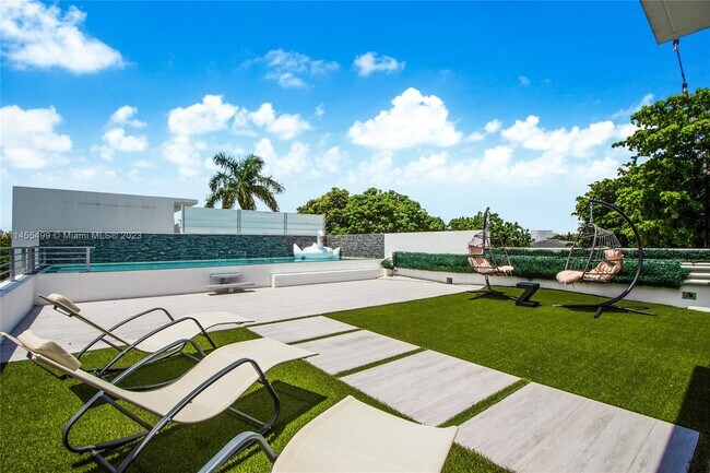 Foto del edificio - 1500 SW 1st Ave