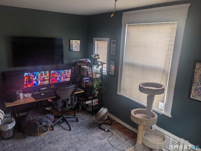 Foto del edificio - 2870 Fairfield Ave