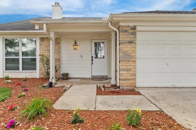Foto del edificio - 3915 Flintrock Ln