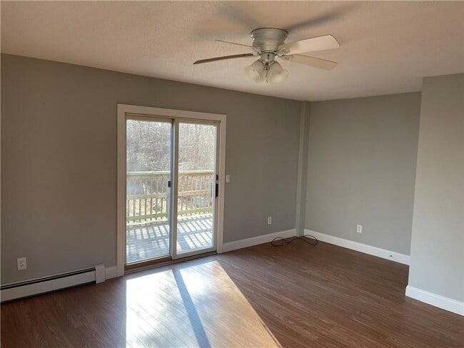 Building Photo - 12 Beacon St