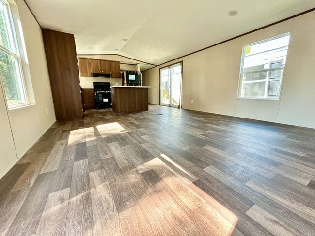 Foto del edificio - 78 Autumn Ln