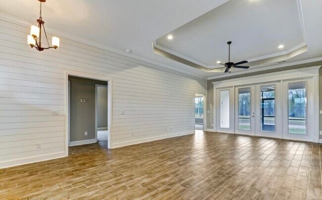 Building Photo - 124 Spyglass