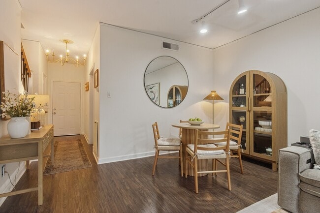 Foto del edificio - 14715 Barryknoll Ln