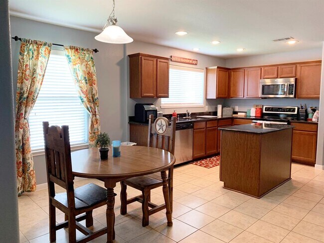 Foto del edificio - 4502 Pin Oak Creek Ln