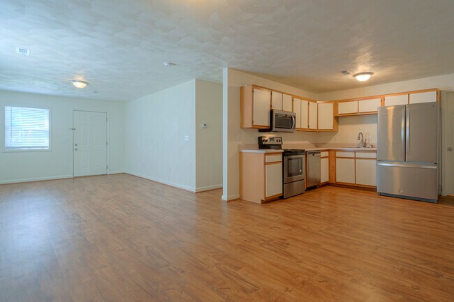 Foto del edificio - 913 Giles Rd