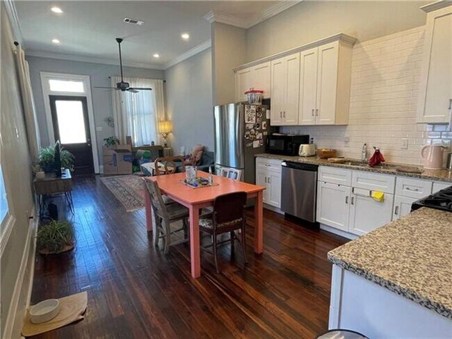 Foto del edificio - 2932 St Ann St.