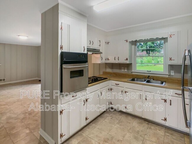 Foto del edificio - 3613 Mayfair Dr