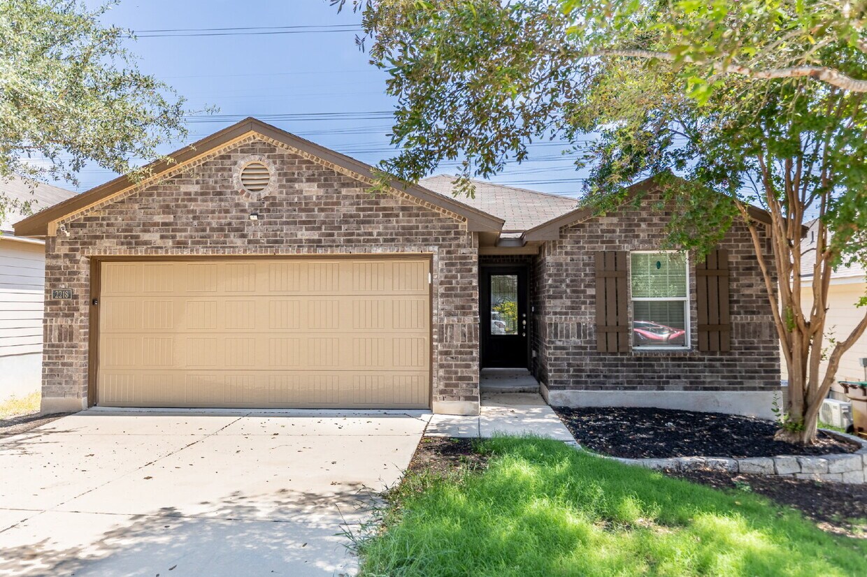 Foto principal - 2218 York Bend
