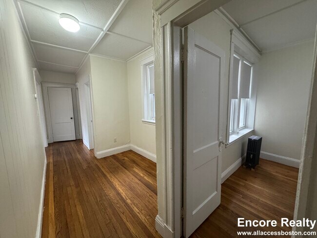 Building Photo - 1175 Boylston St